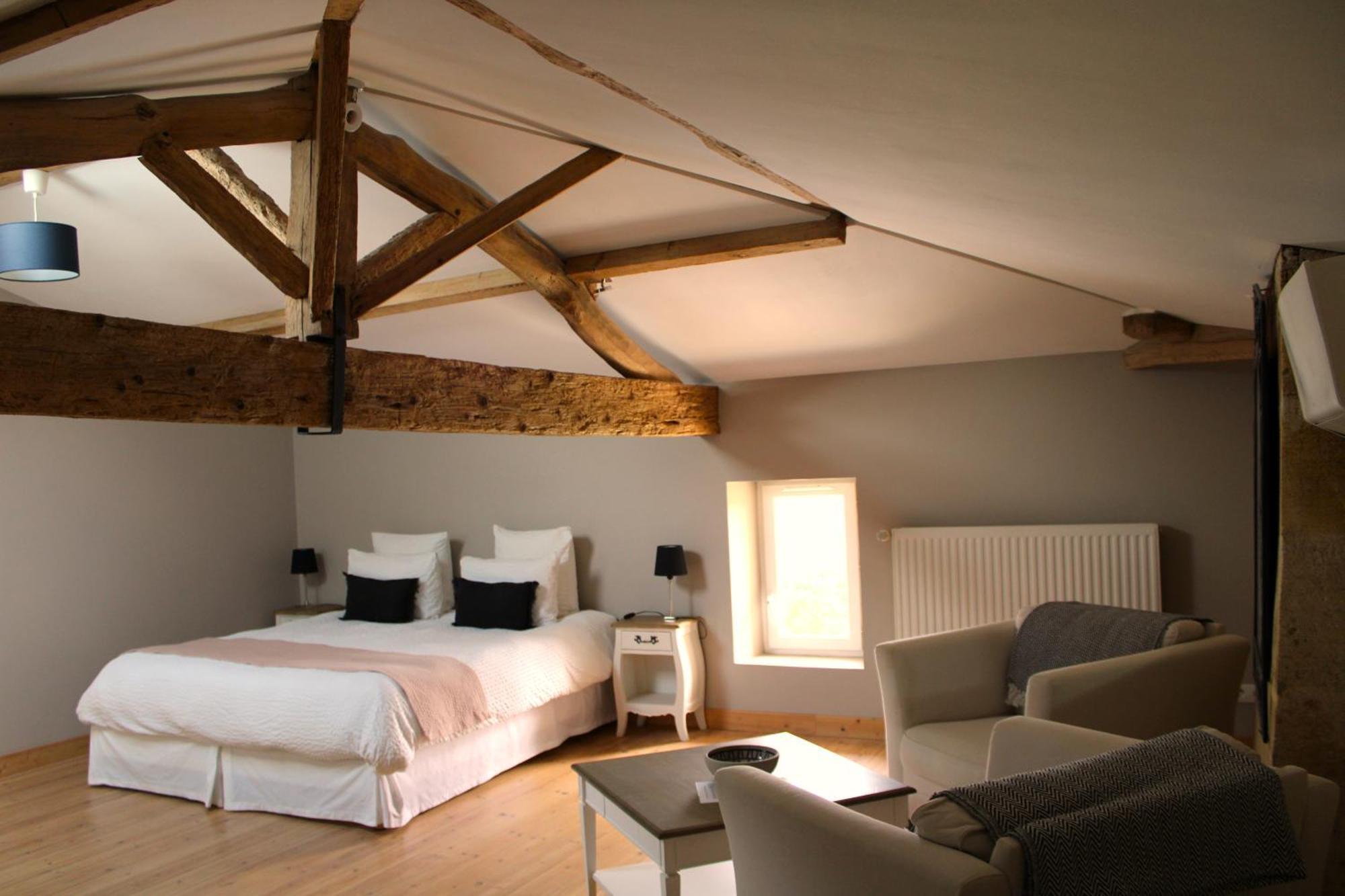 Sainte-Colombe  La Vigneraie De Laura B&B 외부 사진